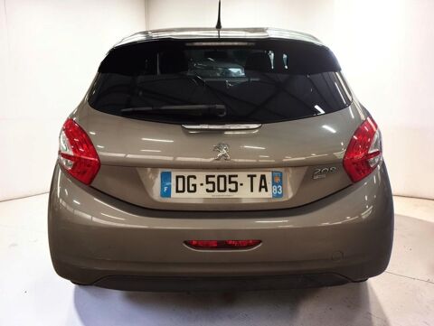 208 1.6 E-HDI 92 STYLE 5P 2014 occasion 06640 Saint-Jeannet
