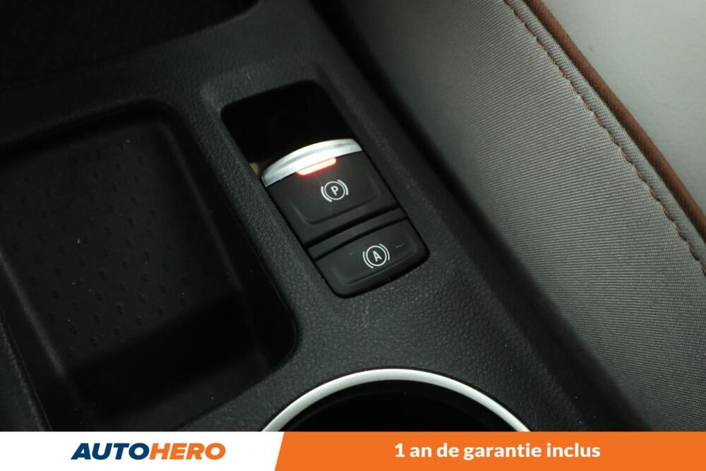 Captur 1.6 E-Tech Plug-in Initiale Paris 160 ch 2021 occasion 92130 Issy-les-Moulineaux