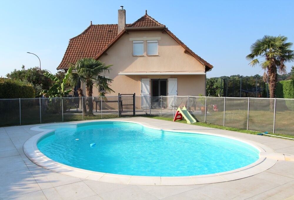 Maison à vendre 6 pièces LONS (64)