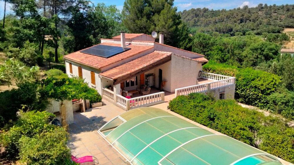 Maison Ponteves 188 m2 avec grande piscine et grand sous sol de 145 m2