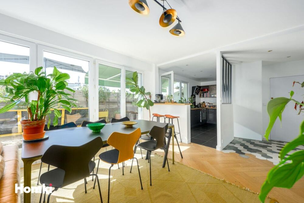 Vente Appartement Coup de cœur – Dernier étage, 3 pièces de 80 m2 avec terrasse et vue dégagée Courbevoie