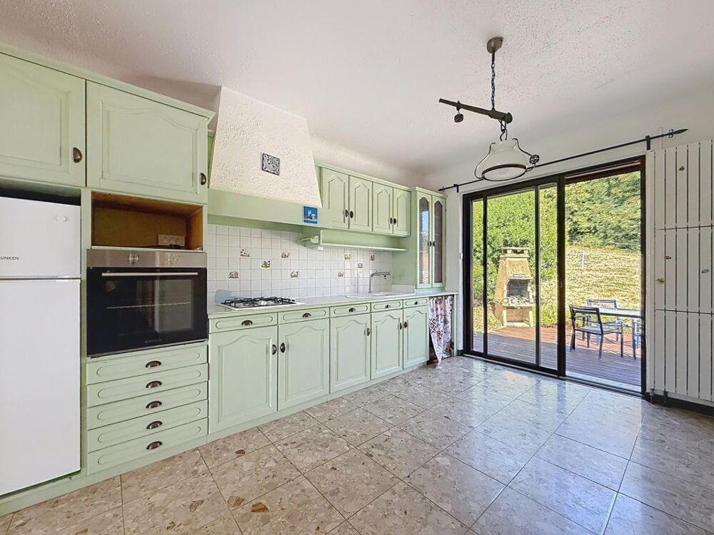 Location Maison Maison 170m² - 3 chambres - Piscine et jardin Alix