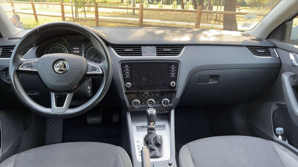 Octavia Combi 1.6 TDI 116 DSG7 Business - Automatique 2017 occasion 84100 Orange