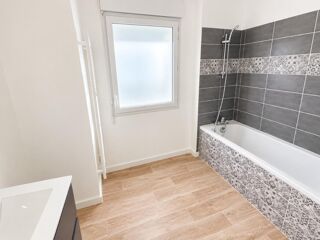  Appartement à louer 3 pièces 61 m²