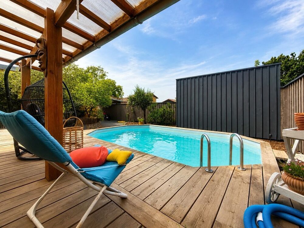 Vente Maison Maison de 107 m2 avec piscine en centre ville Le barp