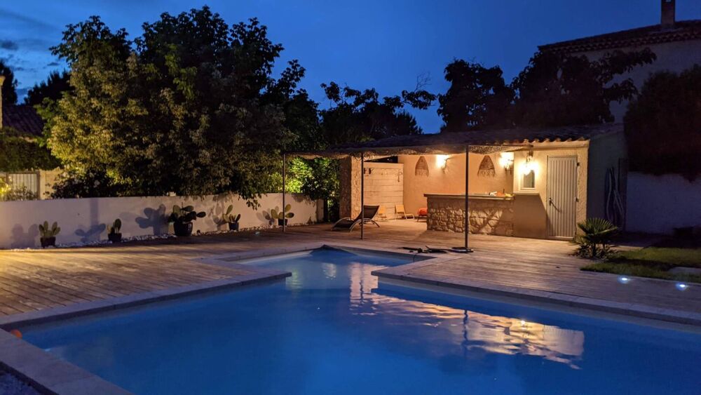 à vendre  Propriété/château Pernes-les-Fontaines (84210)