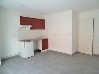  Appartement à louer 2 pièces 42 m²