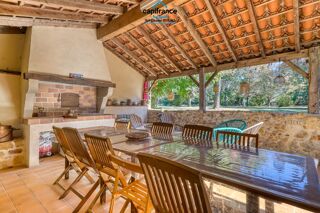  Propriété/château à vendre 10 pièces 255 m²