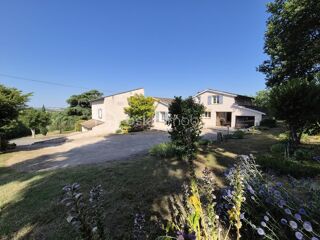 Villa à vendre 9 pièces 200 m²