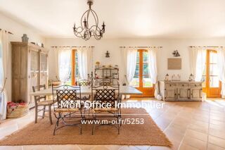  Villa � vendre 6 pi�ces 240 m�