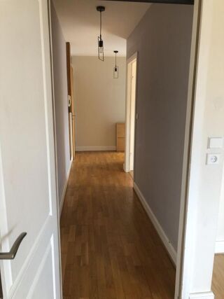  Appartement à louer 2 pièces 60 m²