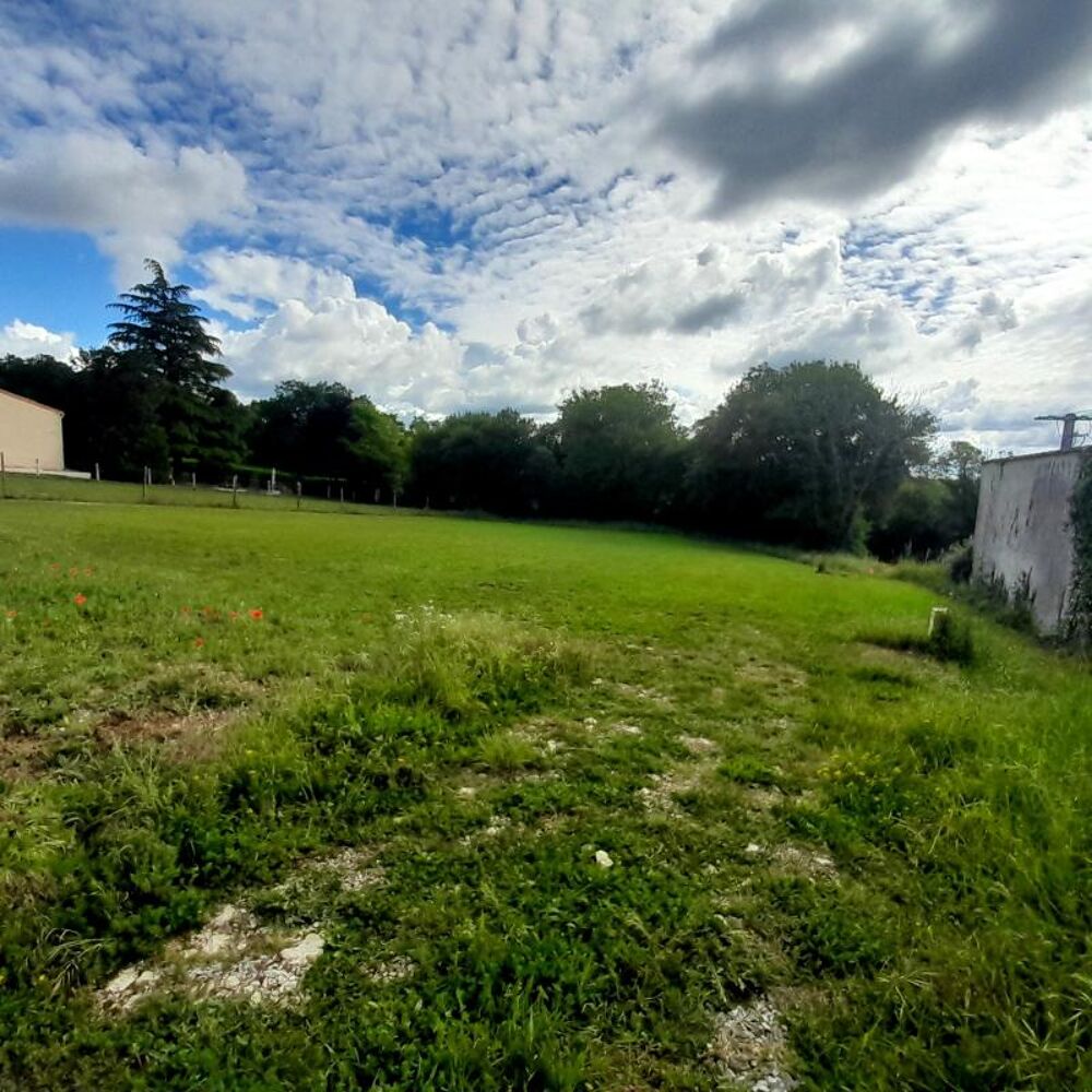 Vente Terrain Terrain à bâtir viabilisé de 847,00 m² CHAMPNIERS (16) Champniers
