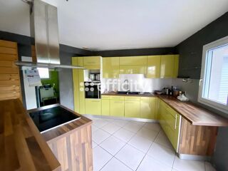  Maison � vendre 7 pi�ces 236 m�