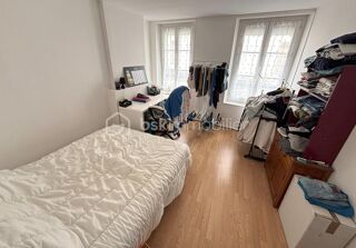  Immeuble à vendre 6 pièces 198 m²