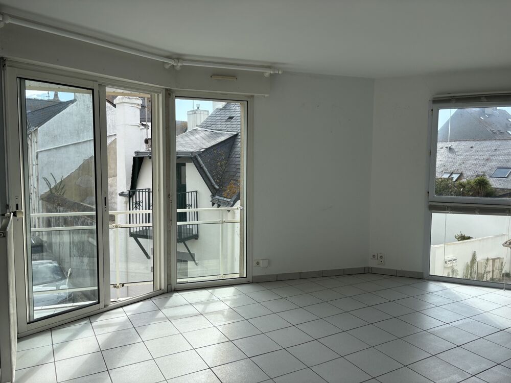 Vente Maison LA TURBALLE - MAISON DE VILLE - CENTRE VILLE - TOUT A PIED - GRAND GARAGE - ESPACE DE STOCKAGE La turballe