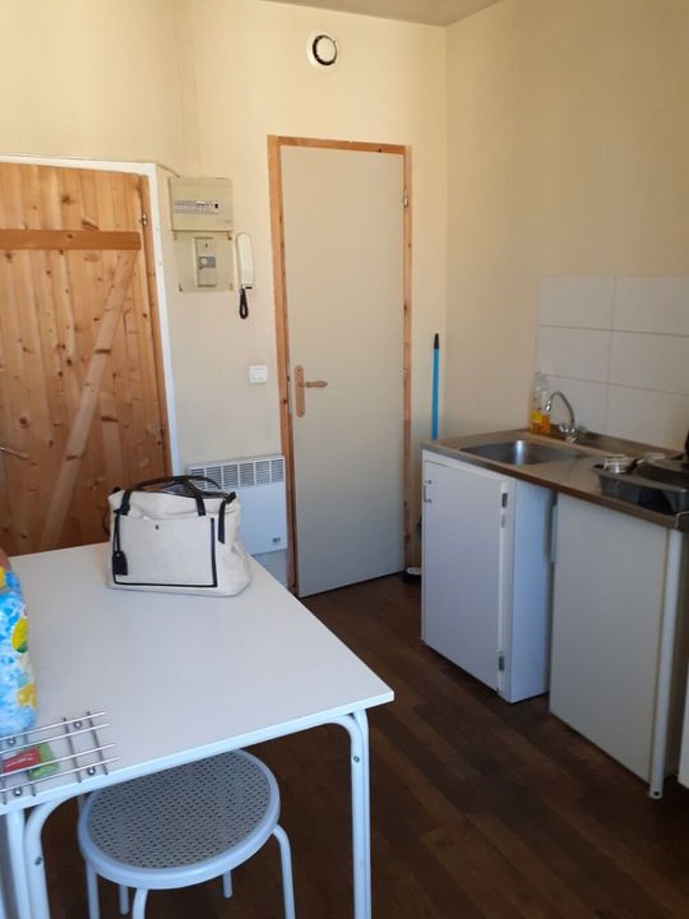 Studio de 17m2 à louer sur Laval