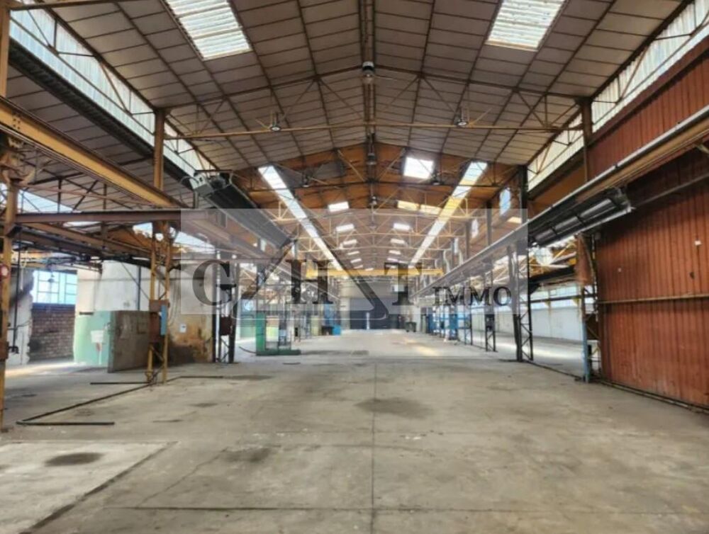   3800 M² ENTREPOT BUREAUX A LOUER A MEAUX 