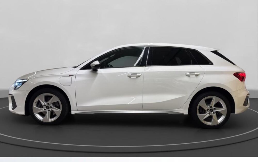 A3 40 TFSI e S line S tronic 2022 occasion 33000 Bordeaux