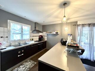  Maison  vendre 8 pices 170 m