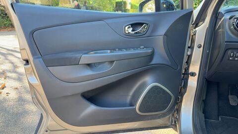 Captur 0.9 TCe 90 Zen 2015 occasion 78180 Montigny Le Bretonneux