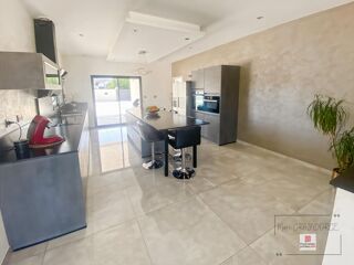  Villa  vendre 6 pices 165 m