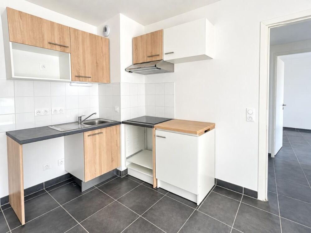 Location Appartement T3 avec terrasse et parking à Nimes Nimes