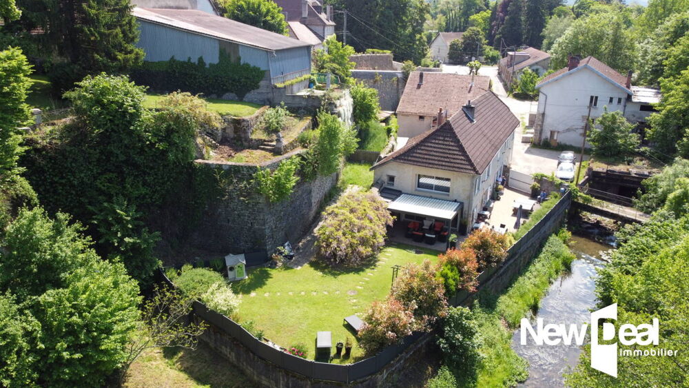 Maison 8 pièces 250 m² · à Besancon · 250 m² · 439 000 €
