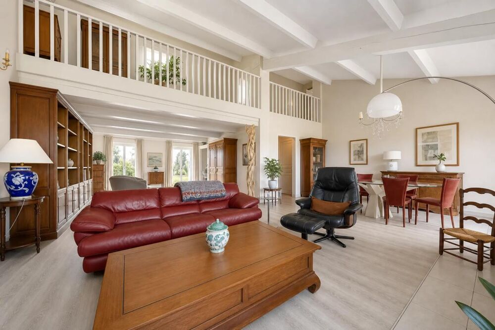 à vendre  Propriété/château Lherm (31600)