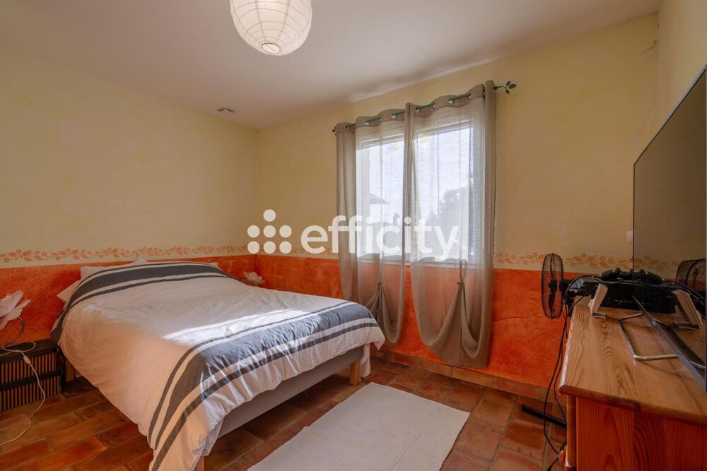 � vendre  Maison Roquebrune-sur-Argens (83520)