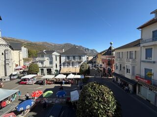  Immeuble � vendre 15 + pi�ces 374 m�