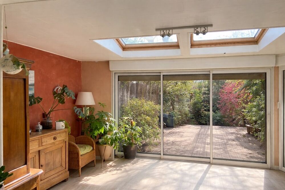 Maison 174 m² au sol, 7 pièces + dépendance de 120 m² aménageable en habitation