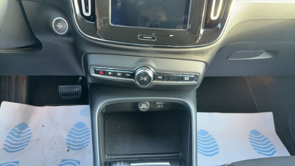 XC40 I 2.0 D3 150 Geartronic 8 Business - Automatique 2019 occasion 45460 Bray Saint Aignan