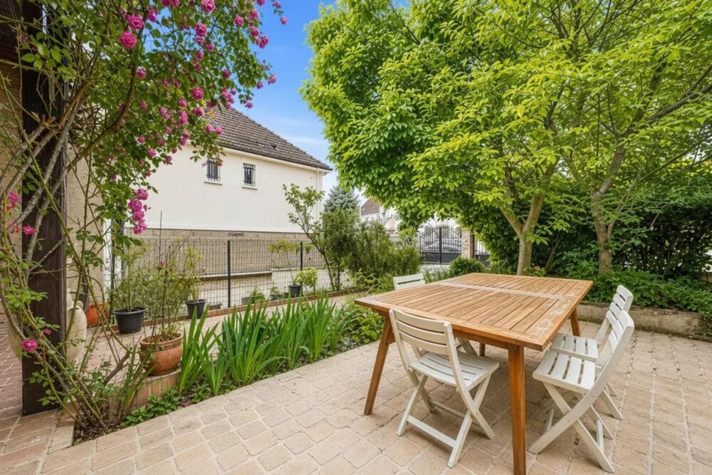 Vente Maison Maison 165 m² avec jardin - Orly Orly