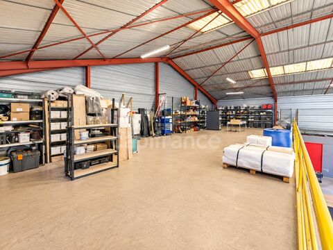   RARE À AUBAGNE : 500 M² DE LOCAUX AVEC PRÈS DE 2 900 M² DE TERRAIN 