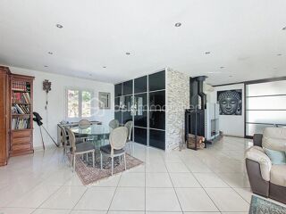  Villa à vendre 8 pièces 230 m²
