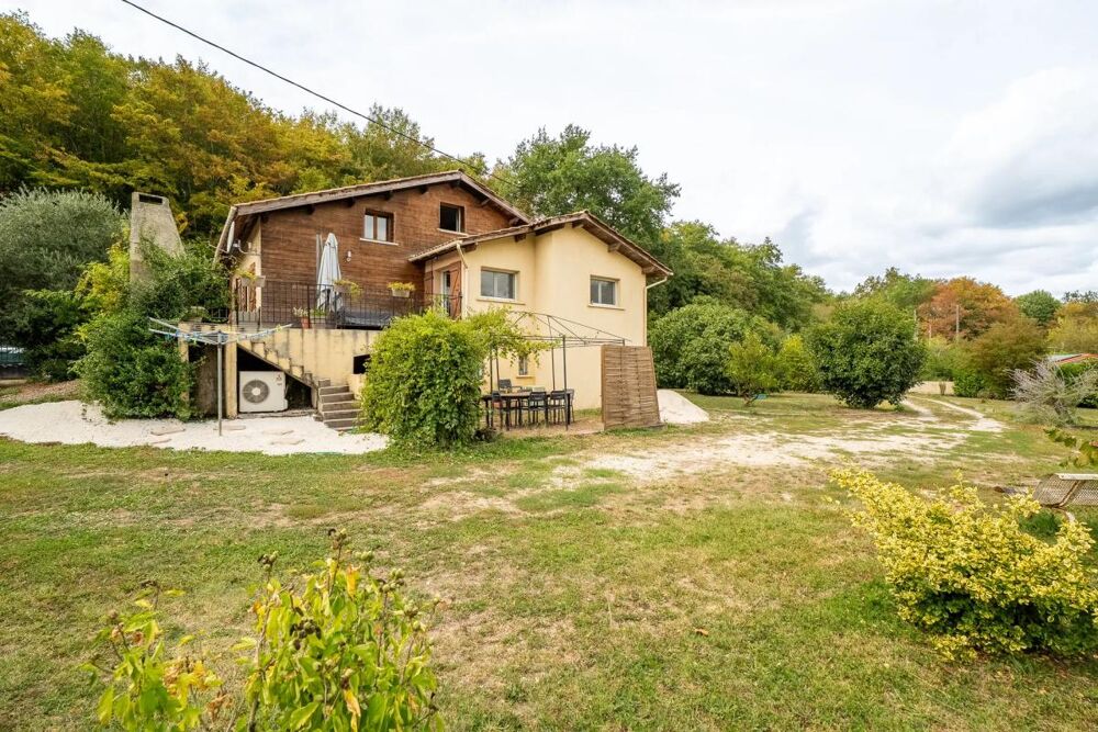 Maison de 7 pièces de 170 m² à Camarsac