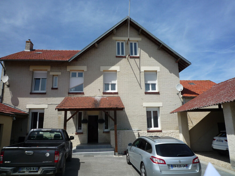Vente Propriété/Château Chassemy (02) à vendre superbe propriété de 320 m2 sur un terrain  clos de 5 ha avec étang de 2 ha Chassemy