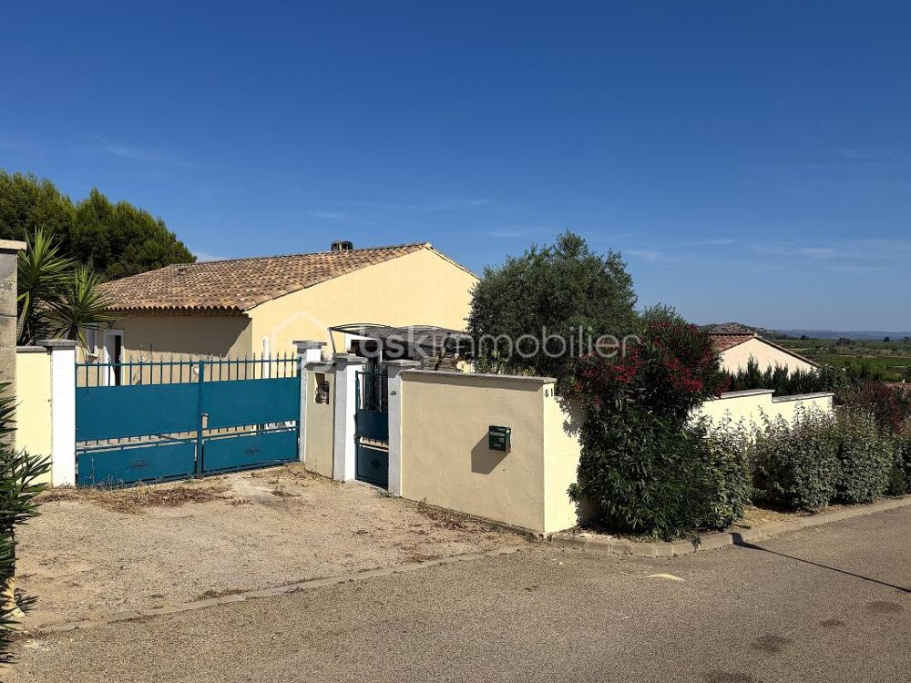 NOUVEAUTE !!! Belle villa de plain pied de 112 M2 avec piscine !