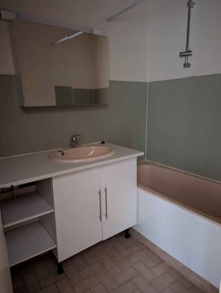  Appartement à louer 2 pièces 51 m²