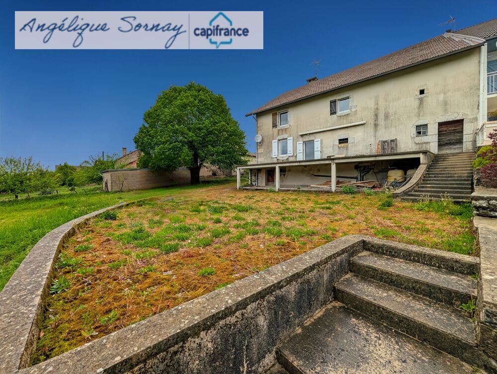 Maison familiale rénovée partiellement avec grange et vastes espaces  Jura BONLIEU
