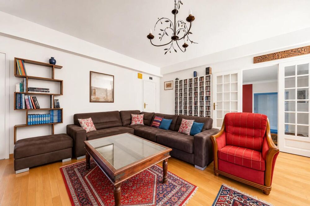 Appartement de 7 pièces de 176 m2 avec jardin et piscine partagés en vente à Toulouse - Idéal pour une famille
