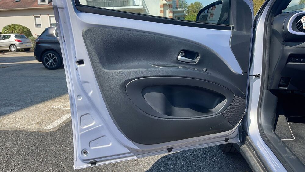 Aygo 1.0 VVT-i 72 S-CVT Jbl Edition - Automatique Entretien const 2025 occasion 77680 Roissy En Brie