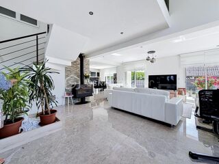  Maison à vendre 8 pièces 203 m²