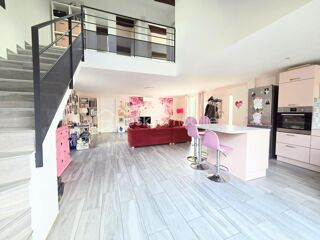  Villa à vendre 8 pièces 227 m² Saint gely du fesc