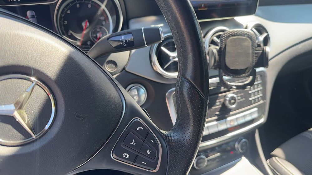 Classe GLA 200 156 7G-DCT Sensation - Automatique 2019 occasion 38000 Grenoble