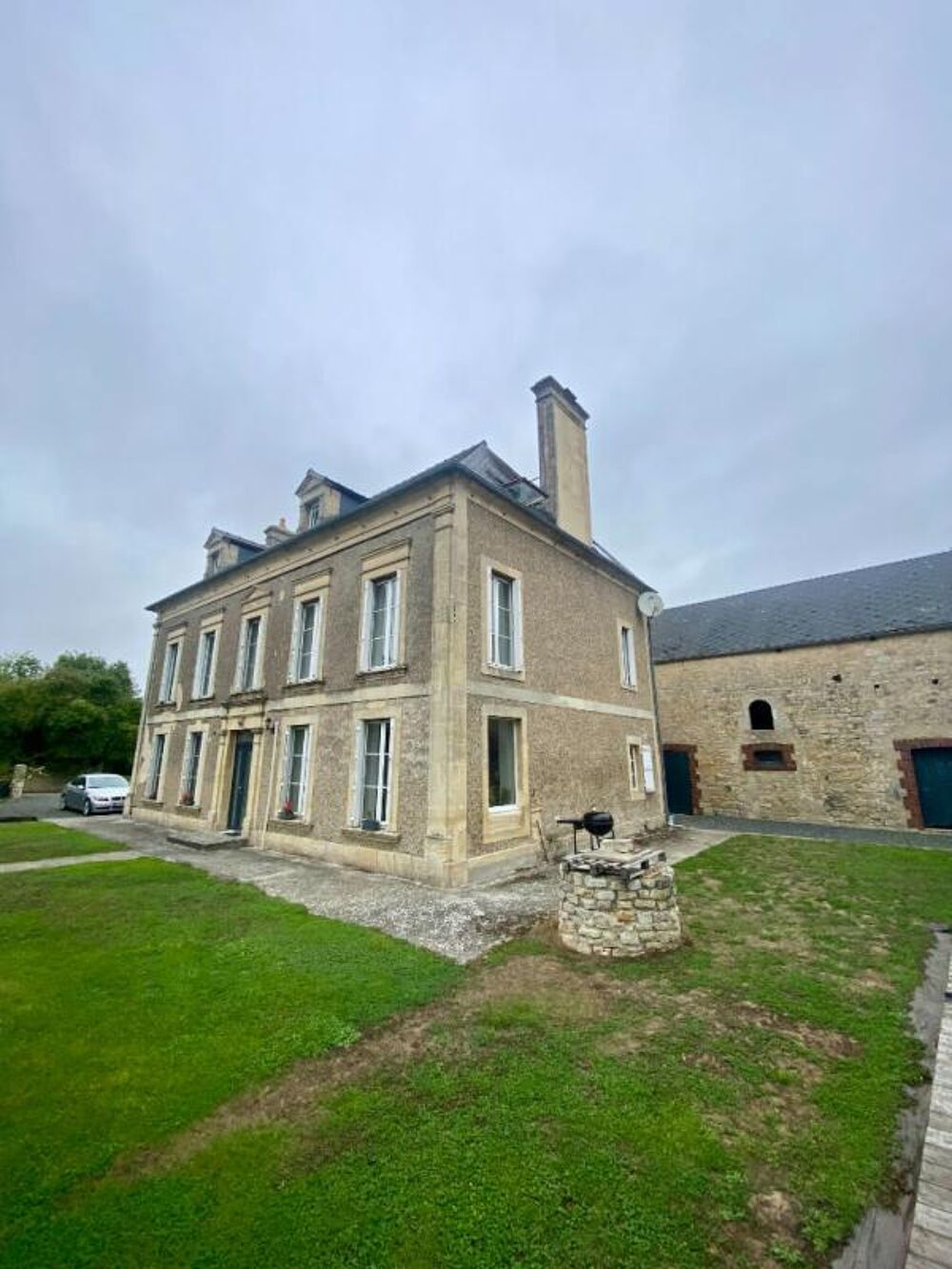 Ancien corp de ferme à Formigny La Bataille 6 pièce(s) 342 m2