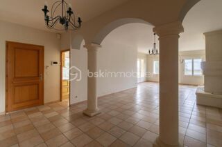  Villa à vendre 7 pièces 183 m²