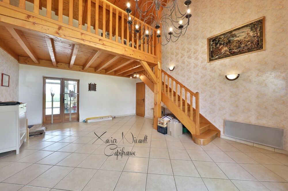 Vente Maison Maison à vendre 5 pièces proche de MANTENAY MONTLIN (01) Saint trivier de courtes