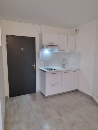  Appartement à louer 1 pièce 19 m²