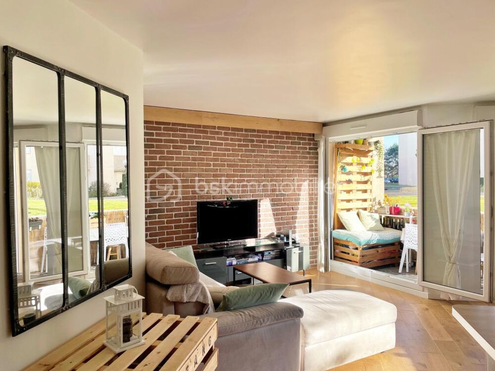 Vente Appartement Appartement 3 pièces de 75 m² avec balcon et parking Montigny le bretonneux